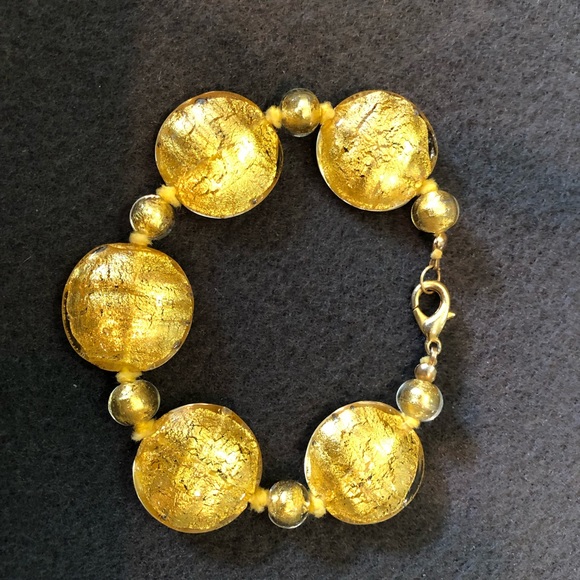 Jewelry - Vintage gold/yellow sparkly glass beaded bracelet Jewelry - Vintage gold/yellow sparkly glass beaded bracelet